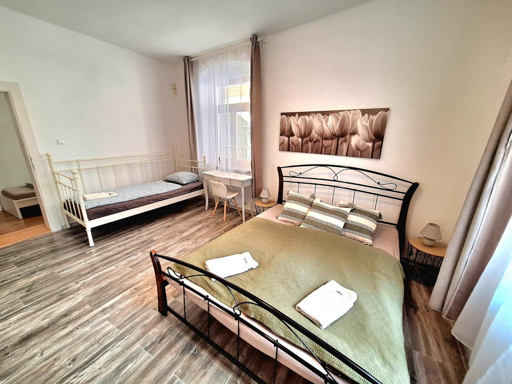 Apartment Emma - Old Town Bratislava Ngoại thất bức ảnh